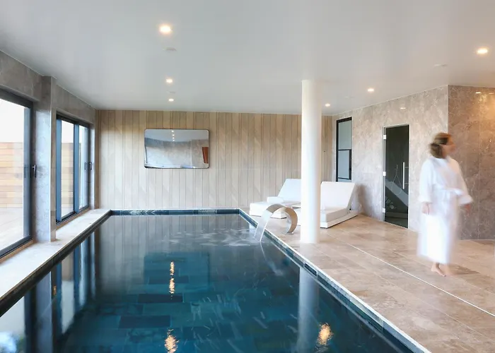 Les Vagues Hotel & Spa