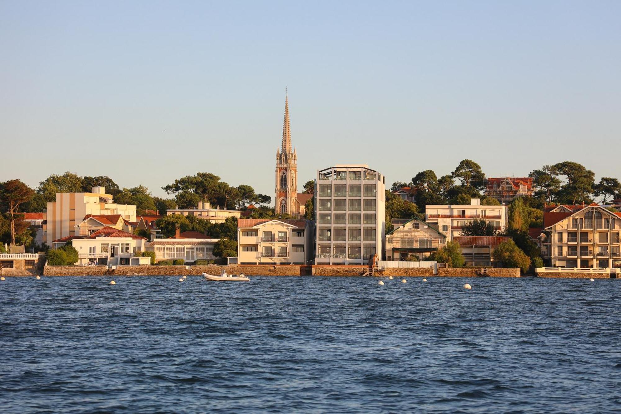 Les Vagues & Hotel Arcachon